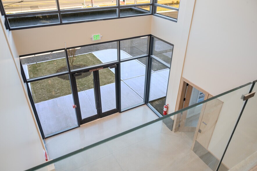 More Photos Of 18 Cox Cro Rd, Toms River Loft Creative Space For Lease