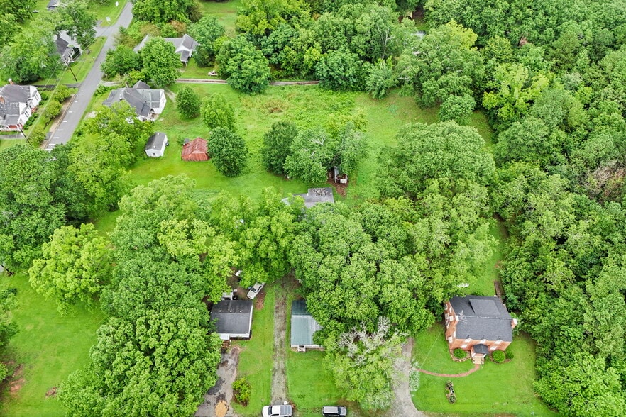 More Photos Of 138 Main St, Sharpsburg Flex For Sale
