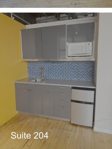 More Photos Of 1000 N Halsted St, Chicago Loft Creative Space For Lease
