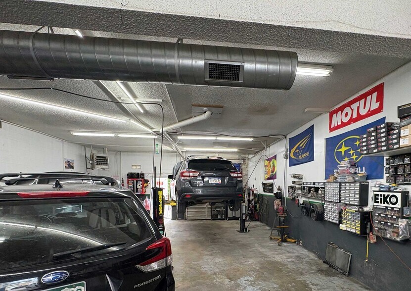 More Photos Of 5634-5636 Newland Way, Arvada Industrial For Sale