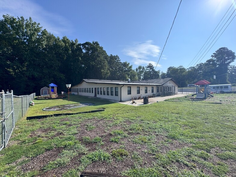 More Photos Of 6755 Old National Hwy, Atlanta Schools For Sale