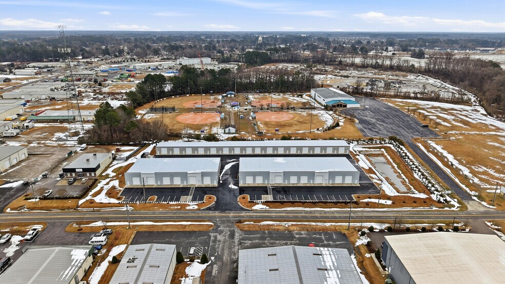 More Photos Of 4771 Reedy Branch Rd, Winterville Warehouse For Lease