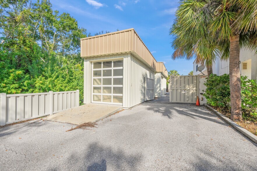 More Photos Of 7680 Matoaka Rd, Sarasota Office For Sale