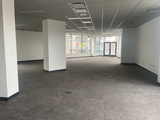 More Photos Of 2769-2787 N Milwaukee Ave, Chicago Coworking Space