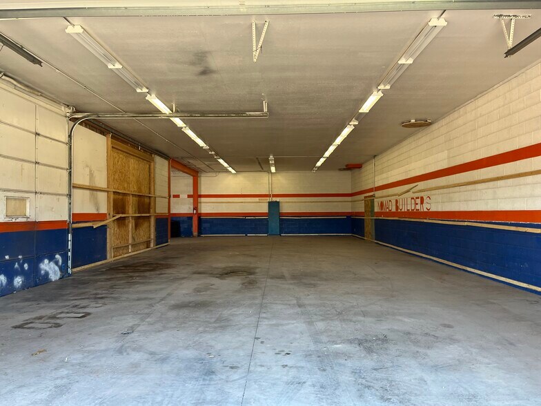 Primary Photo Of 195 Prairie Hawk Dr, Castle Rock Warehouse For Lease