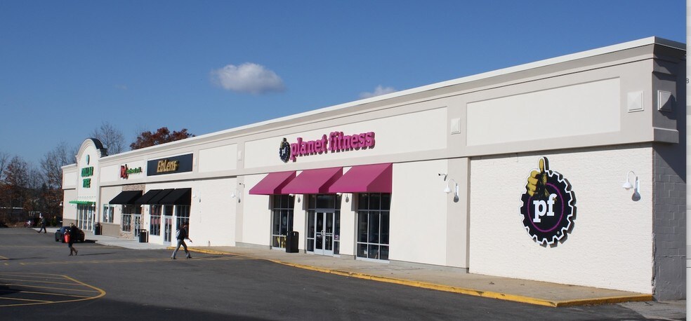 More Photos Of 1315 Main St, Willimantic Storefront For Lease
