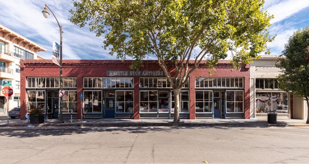 Primary Photo Of 130 4th St, Santa Rosa Storefront For Sale