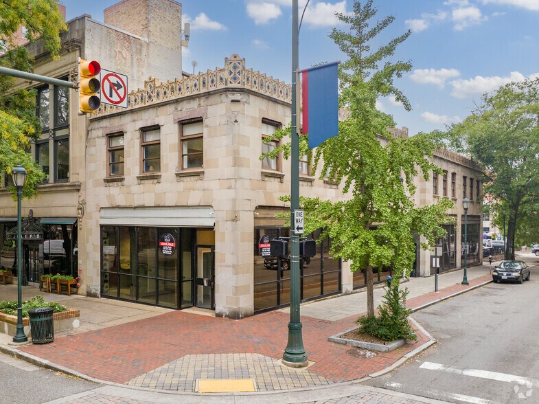 More Photos Of 424 E Grace St, Richmond Bank For Lease
