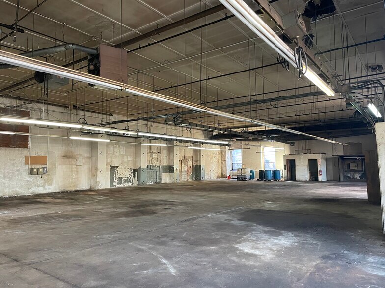 More Photos Of 12 Jacques St, Worcester Warehouse For Sale