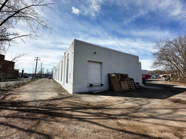 More Photos Of 246-248 Pegasus Ave, Northvale Warehouse For Sale