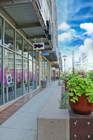 More Photos Of 2973 W 7th St, Fort Worth Unknown For Lease