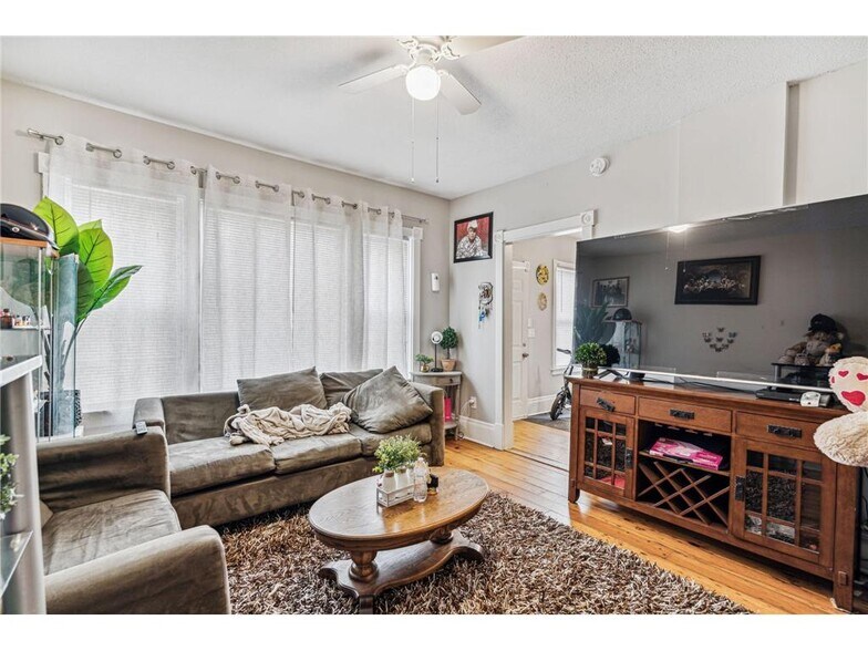 More Photos Of 3201 Polk St NE, Minneapolis Apartments For Sale