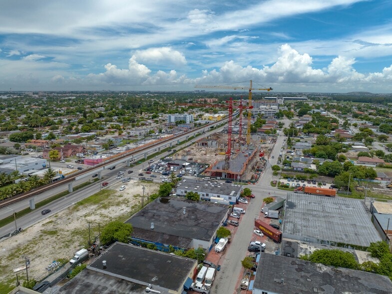 More Photos Of 1040 E 26th St, Hialeah Warehouse For Sale