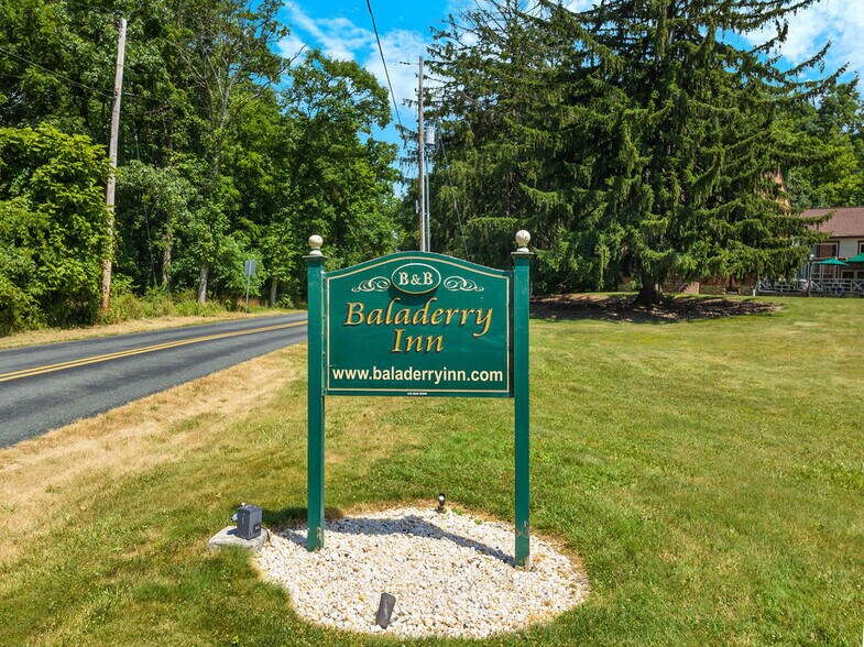 More Photos Of 40 Hospital Rd, Gettysburg Hotel For Sale