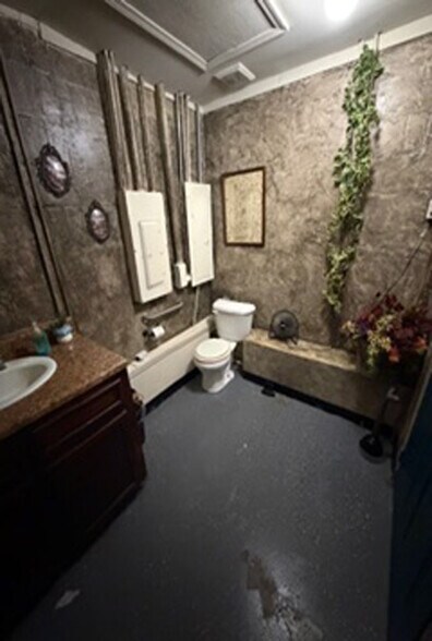 More Photos Of 10371 Columbia Hwy, Leesville Industrial For Sale