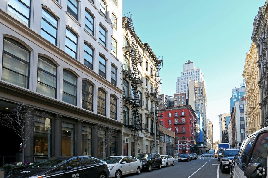 More Photos Of 94 Reade St, New York Apartments For Lease