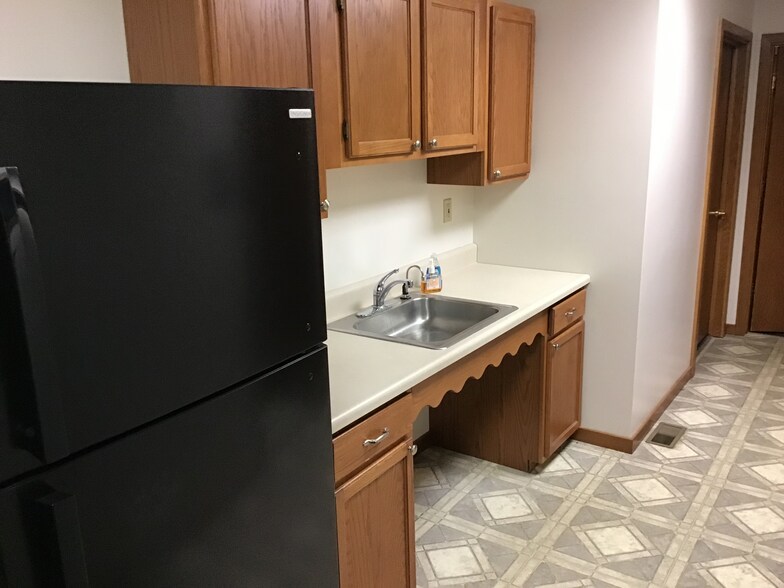 More Photos Of 1150 N Ottokee St, Wauseon Office For Lease