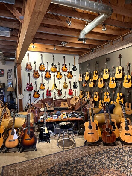 More Photos Of 5244-5248 Van Nuys Blvd, Sherman Oaks Storefront Retail Office For Lease