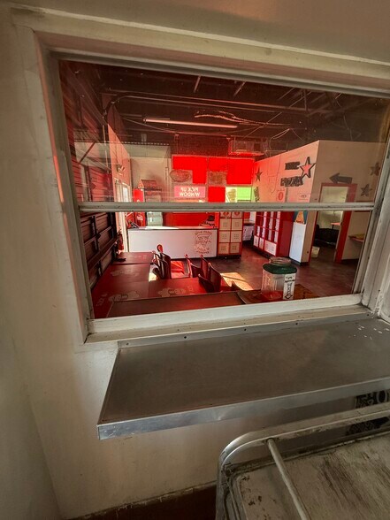 More Photos Of 1080-1090 N Federal Hwy, Hollywood Restaurant For Lease