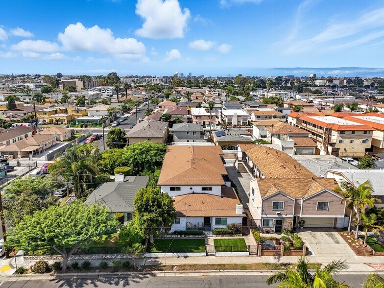 More Photos Of 12539 York Ave, Hawthorne Apartments For Sale