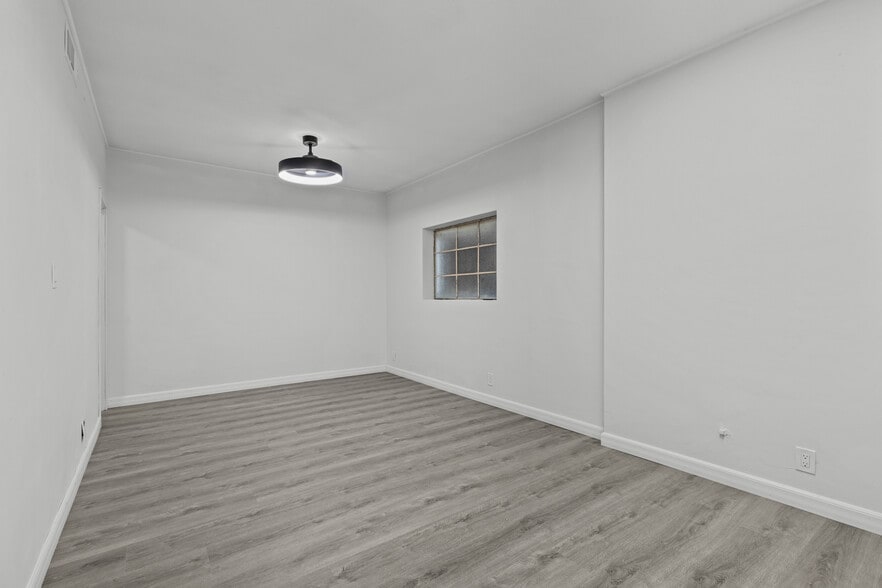 More Photos Of 16705 Hawthorne Blvd, Lawndale Loft Creative Space For Lease