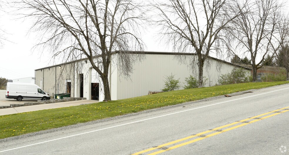 More Photos Of 3005 Venture Ct, Export Warehouse For Sale