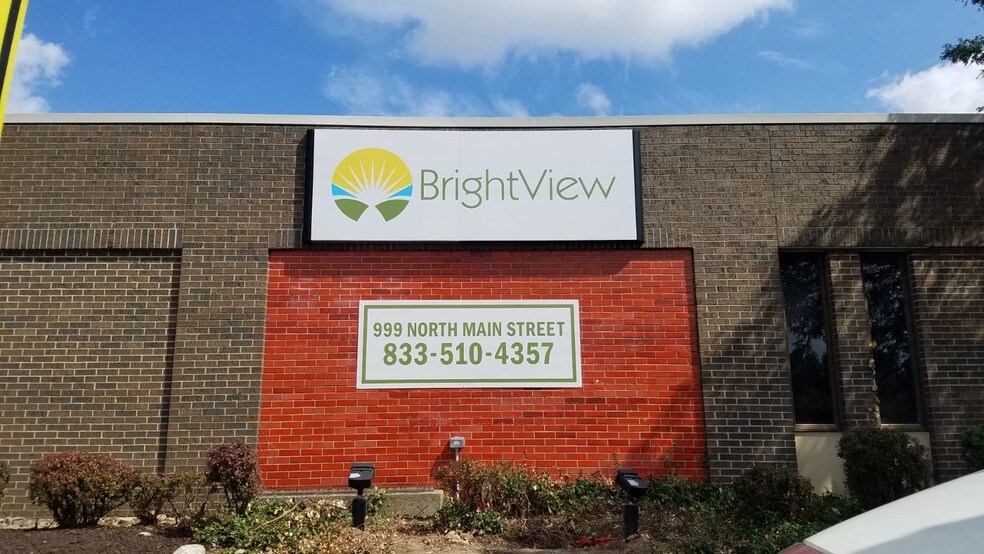 More Photos Of 999 N Main St, Akron Medical For Sale