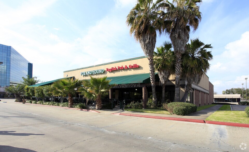 More Photos Of 11346-11470 Westheimer Rd, Houston Unknown For Lease