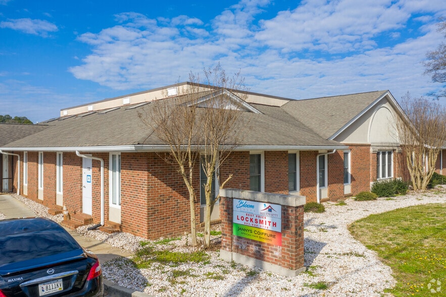 More Photos Of 1565 Ebenezer Rd, Rock Hill Office For Lease