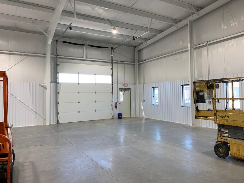 More Photos Of 1282 Southside Dr, Salem Industrial For Lease