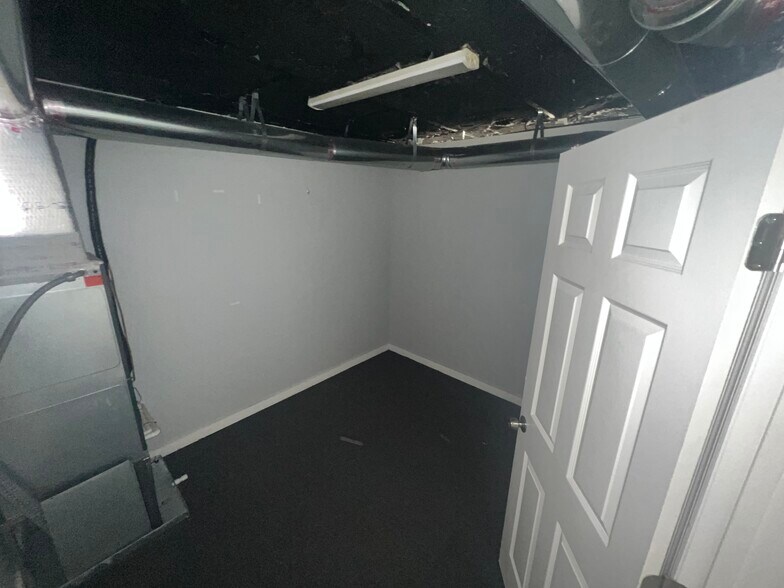 More Photos Of 1041 E 8th St, Jacksonville Storefront Retail Office For Sale