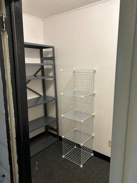 More Photos Of 2305 N Wood Ave, Roselle Medical For Sale