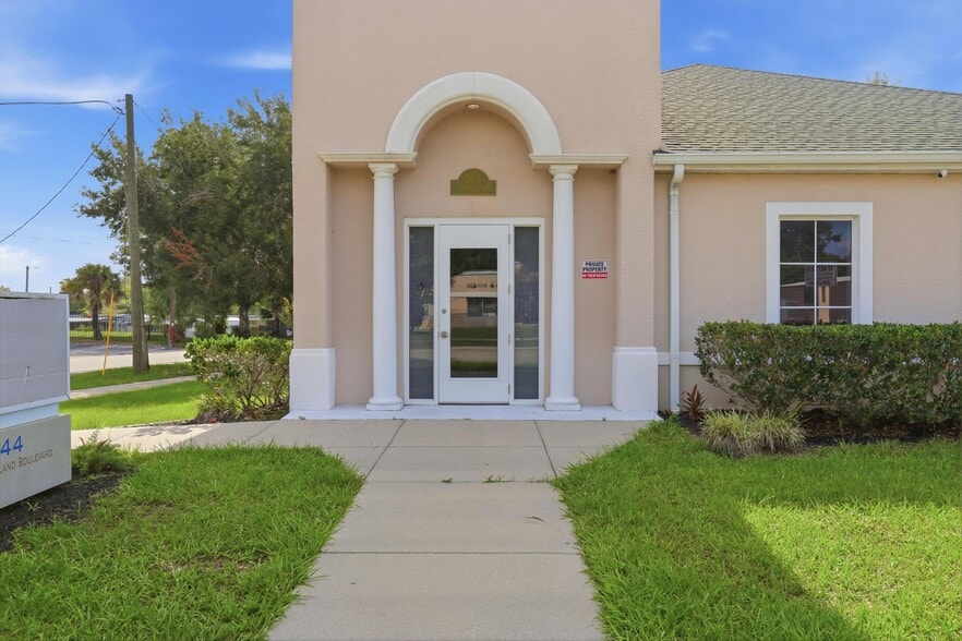 More Photos Of 344 S Woodland Blvd, Deland Office For Sale