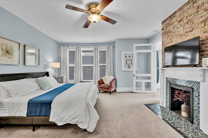 More Photos Of 412 S 3rd St, Wilmington Hospitality For Sale