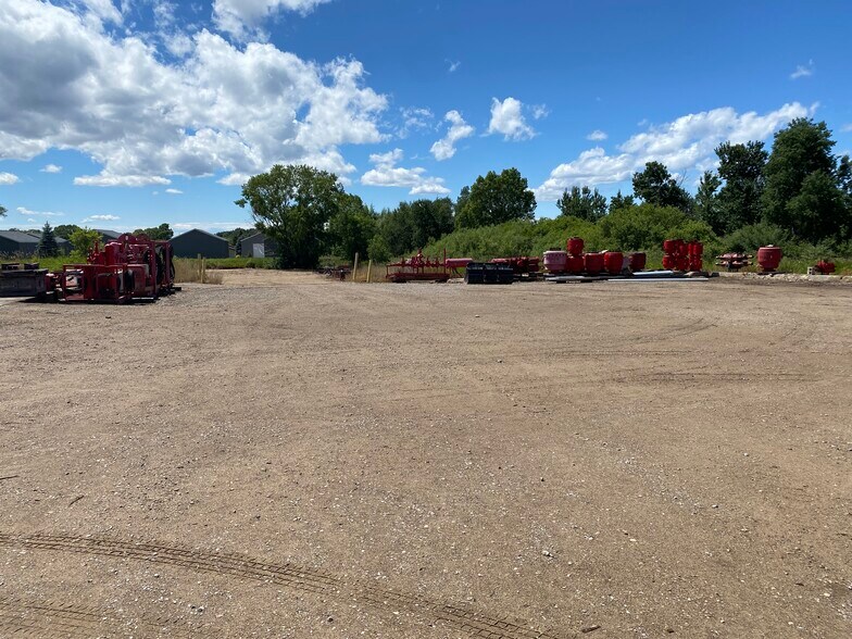 More Photos Of 6925 M 72 E, Williamsburg Industrial For Lease