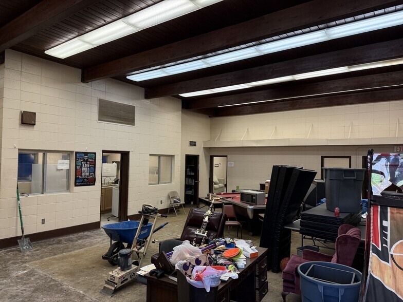 More Photos Of 2701 Main st, Little Rock Sports And Entertainment For Sale