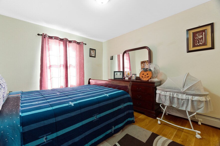 More Photos Of 71-79 Wood Ave, Bridgeport Storefront Retail Residential For Sale