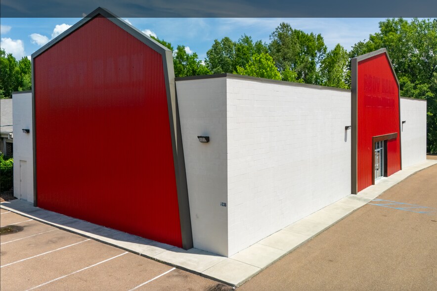 More Photos Of 6036 I-55, Jackson General Retail For Sale