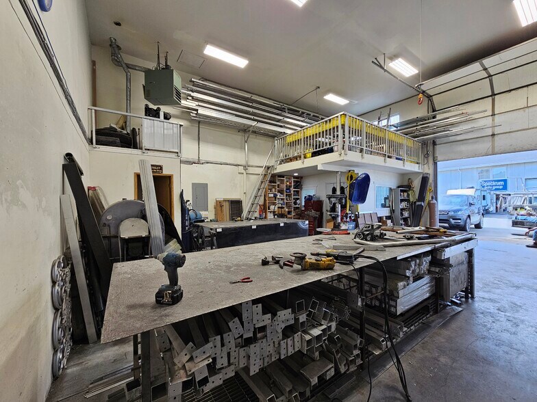 More Photos Of 11538 132A St, Surrey Industrial For Sale