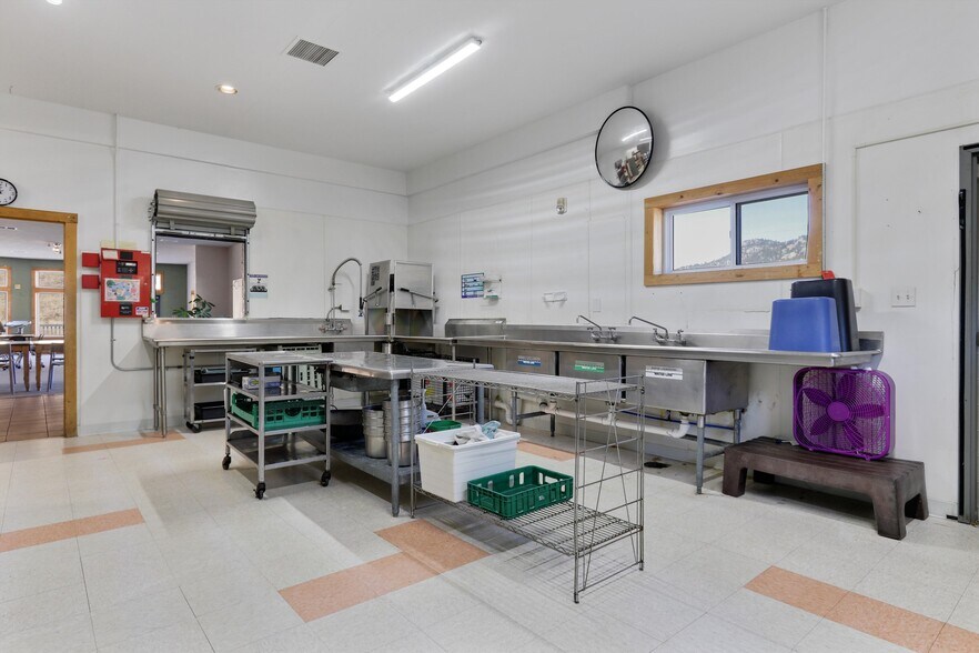 More Photos Of 5532 Us Highway 36, Estes Park Lodge Meeting Hall For Sale