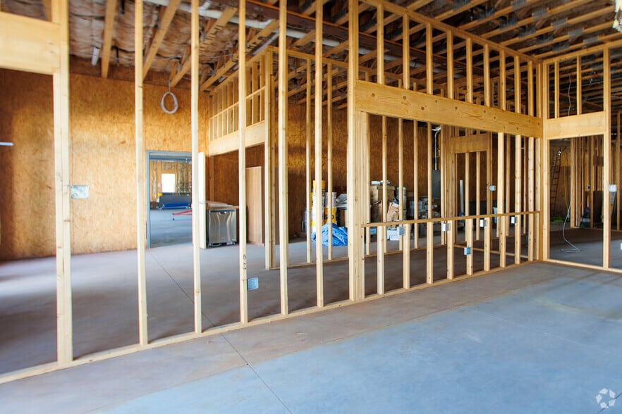 More Photos Of 950 4th St NW, Albuquerque Apartments For Sale