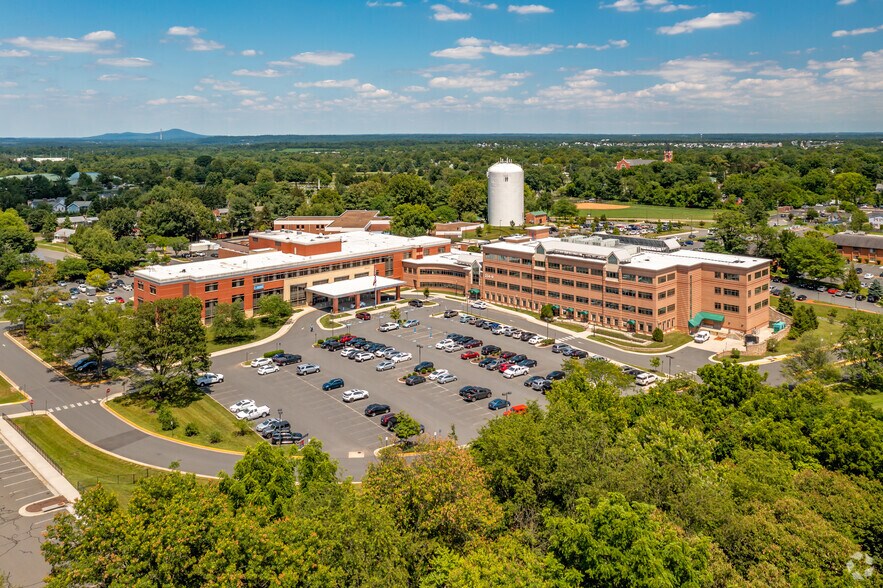 More Photos Of 224D Cornwall St NW, Leesburg Medical For Lease