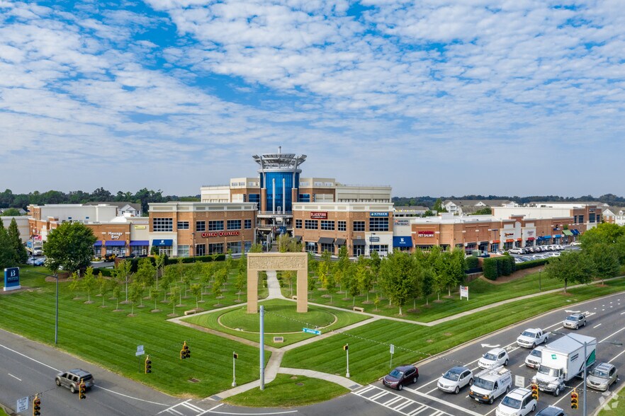 More Photos Of 14825 Ballantyne Village Way, Charlotte Unknown For Lease