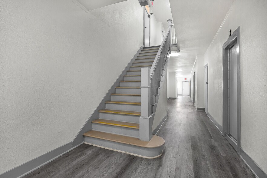 More Photos Of 123 S Westmoreland Ave, Los Angeles Apartments For Sale