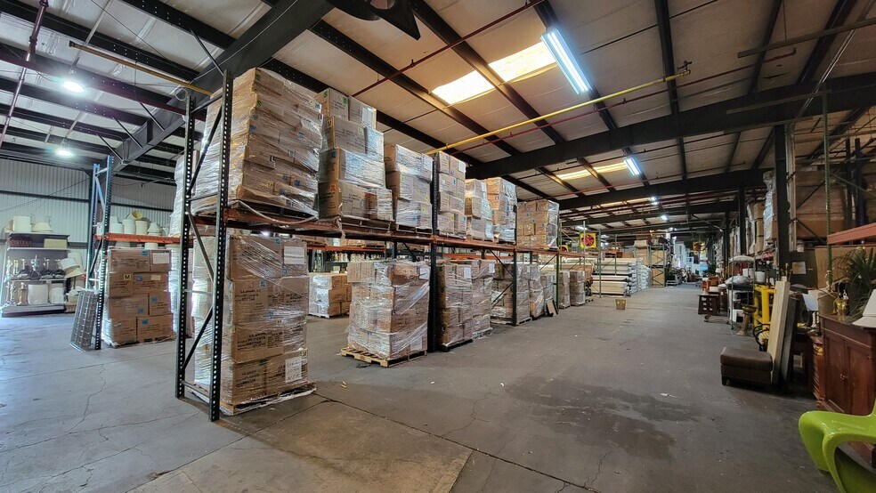 More Photos Of 10407 Rocket Blvd, Orlando Manufacturing For Lease