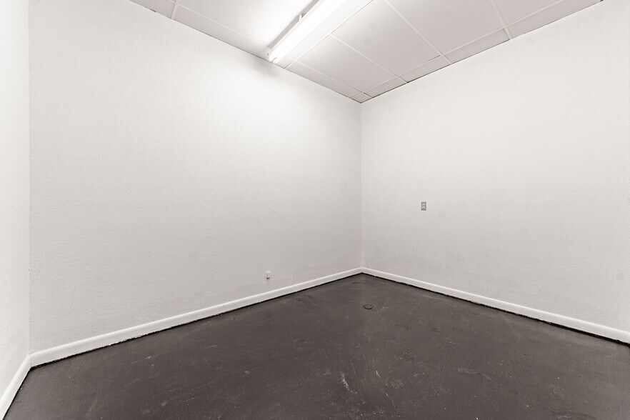 More Photos Of 323 N Commercial St, Trinidad Rehabilitation Center For Lease