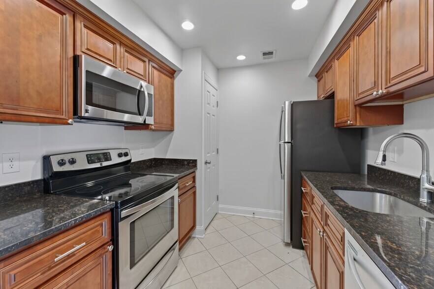 More Photos Of 125 Turtle Creek Rd, Charlottesville Apartments For Sale