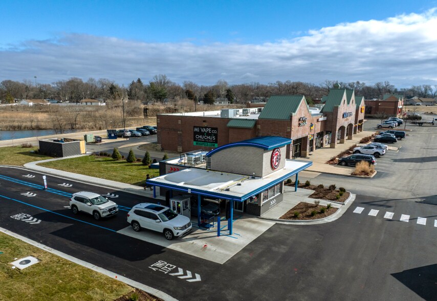 More Photos Of 2555 Plainfield Rd, Joliet General Retail For Sale