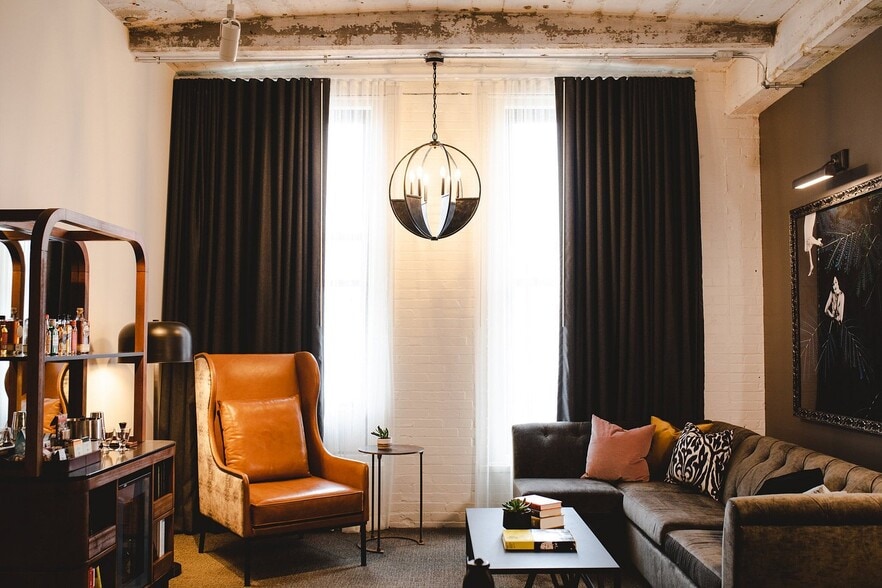 More Photos Of 1501 Washington Ave, Saint Louis Hotel For Sale