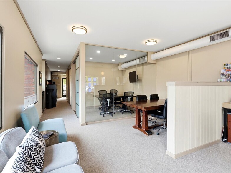 More Photos Of 109 N Public Rd, Lafayette Freestanding For Sale